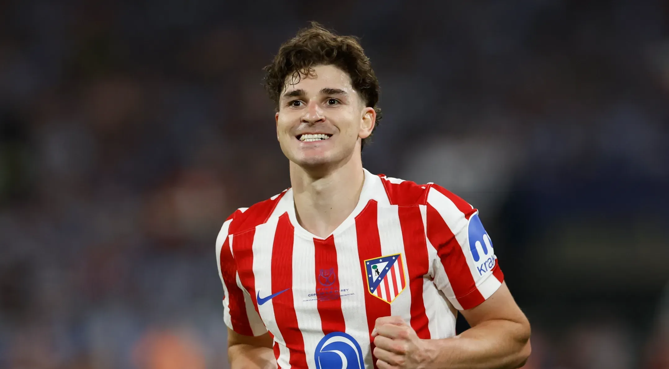 Arsenal disposto a dar tudo (até Gyokeres) por Julian Álvarez